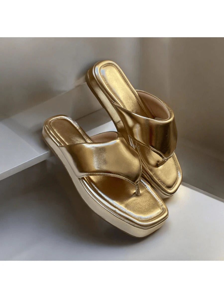 Chinelo Feminino De Dedo Asa Delta Flatform - Rasteirinha Chic