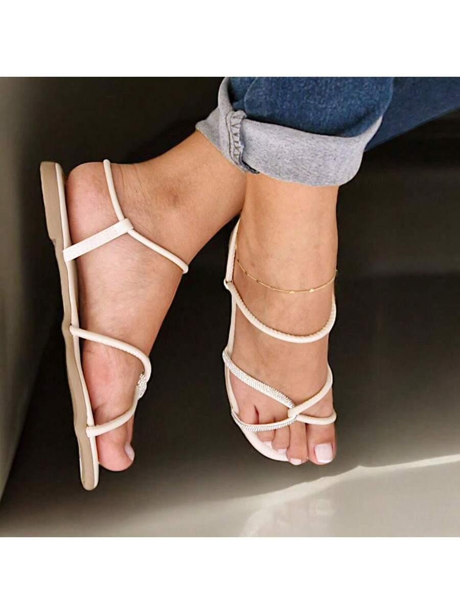 Rasteirinha Feminina Strass Cruzado Brilhante e Delicado - Rasteirinha Chic